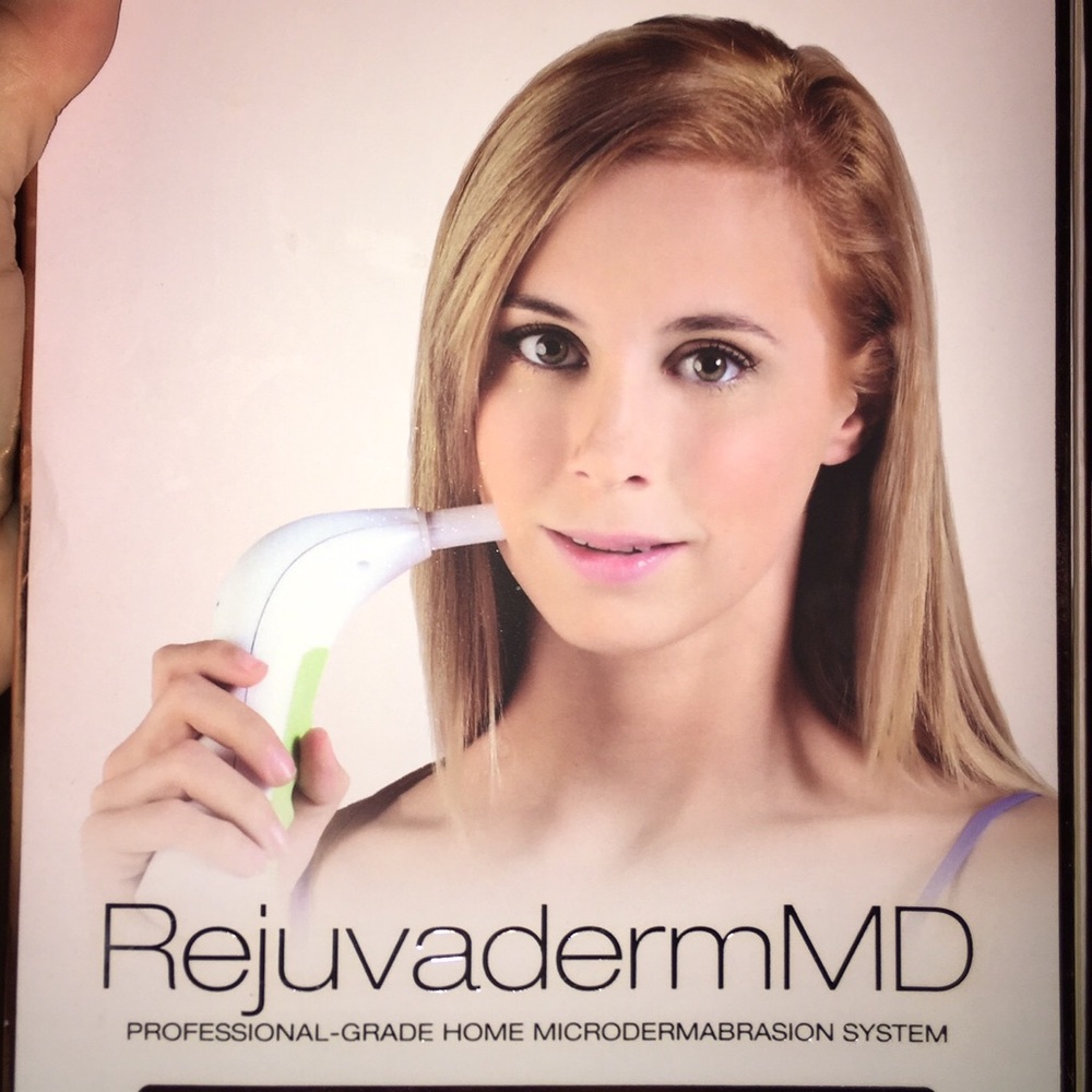 REJUVADERM MD Microdermabrasion at home system